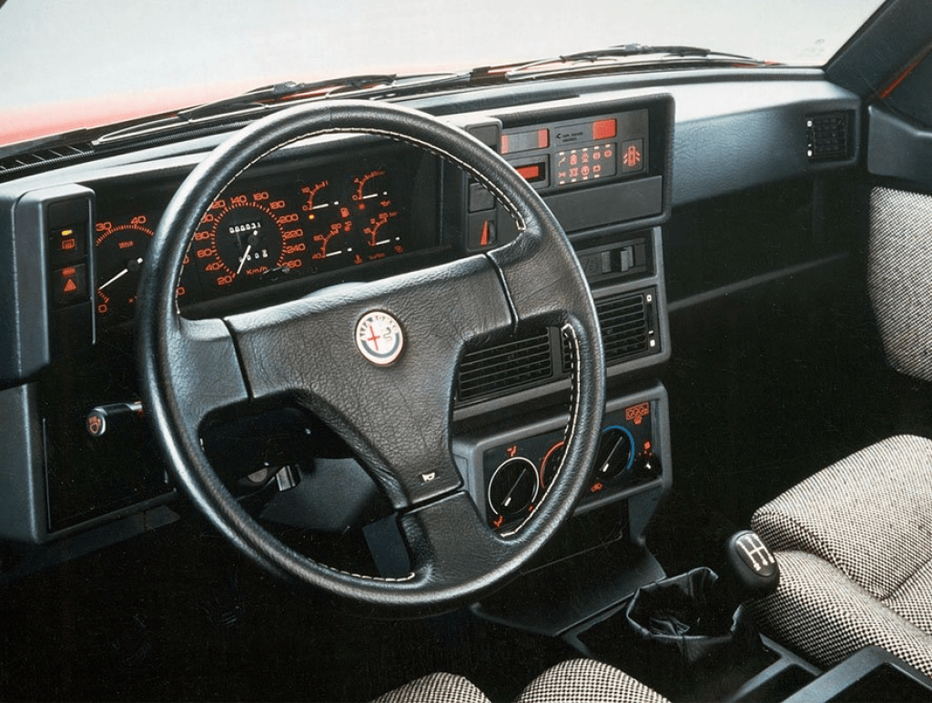 Interieur van een klassieke auto