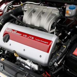 Alfa Romeo V6 JTS motor
